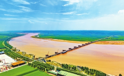 新時代 新征程 新偉業(yè)丨河南出臺交通運輸“十四五”一攬子專項規(guī)劃 推進(jìn)高鐵、機場樞紐省轄市全覆蓋