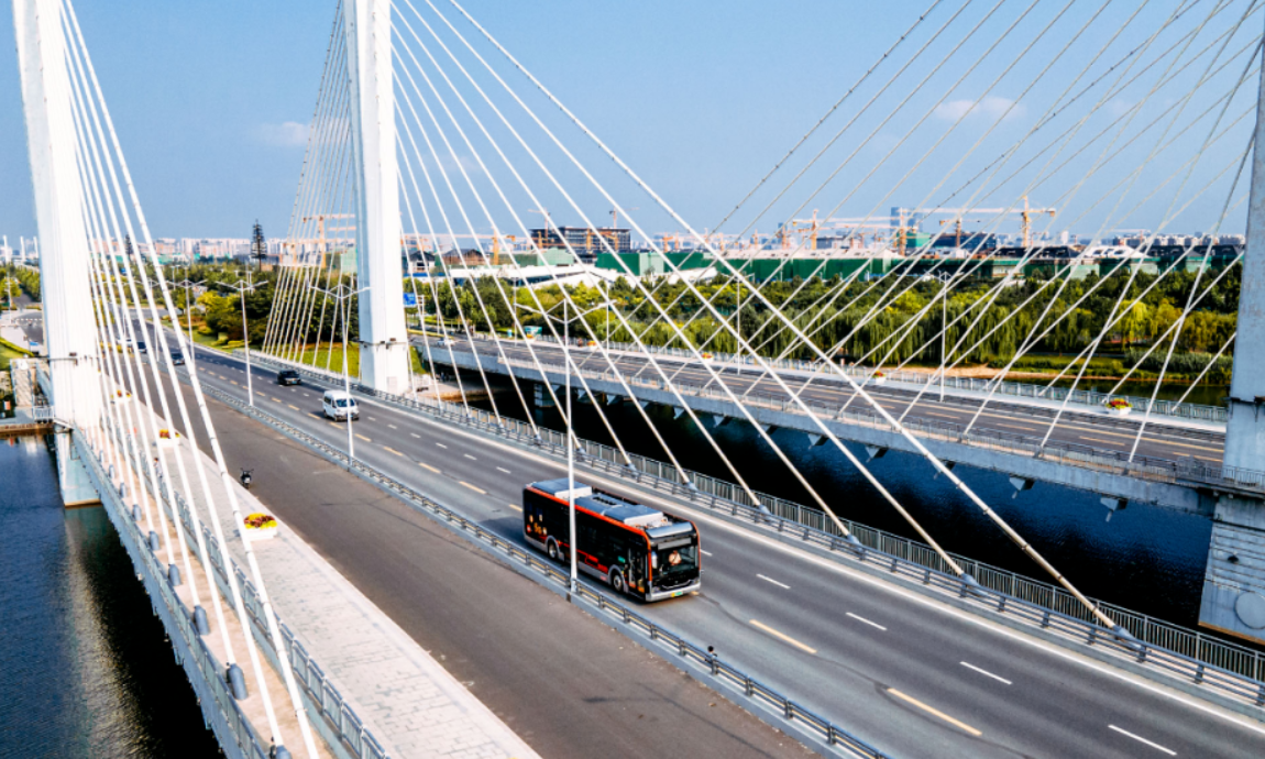 打造智能網(wǎng)聯(lián)國內(nèi)行業(yè)標桿！國汽智聯(lián)創(chuàng)新中心落地鄭東新區(qū)