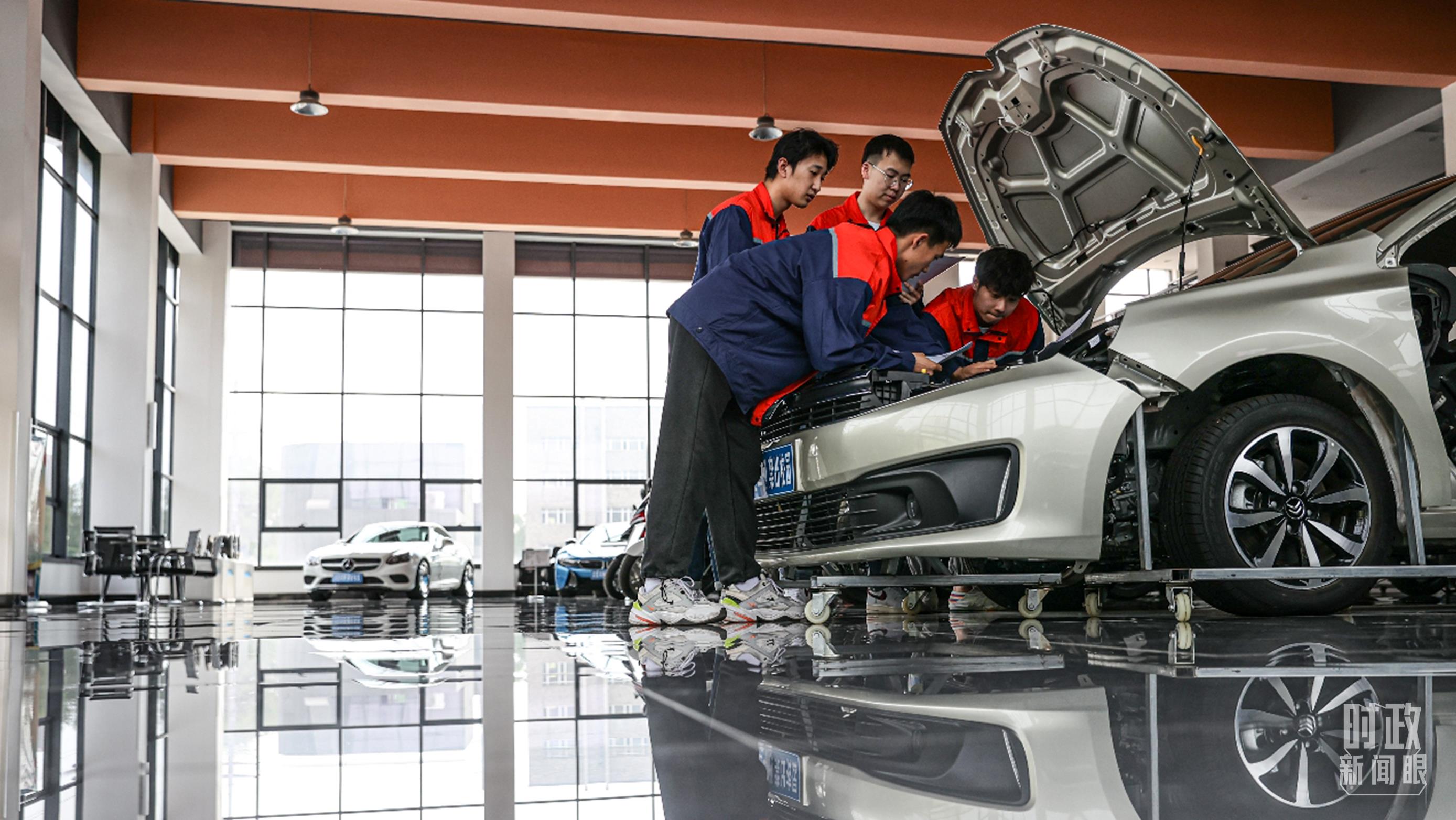 時(shí)政新聞眼丨再開(kāi)東北振興座談會(huì)，這些關(guān)鍵詞引人關(guān)注