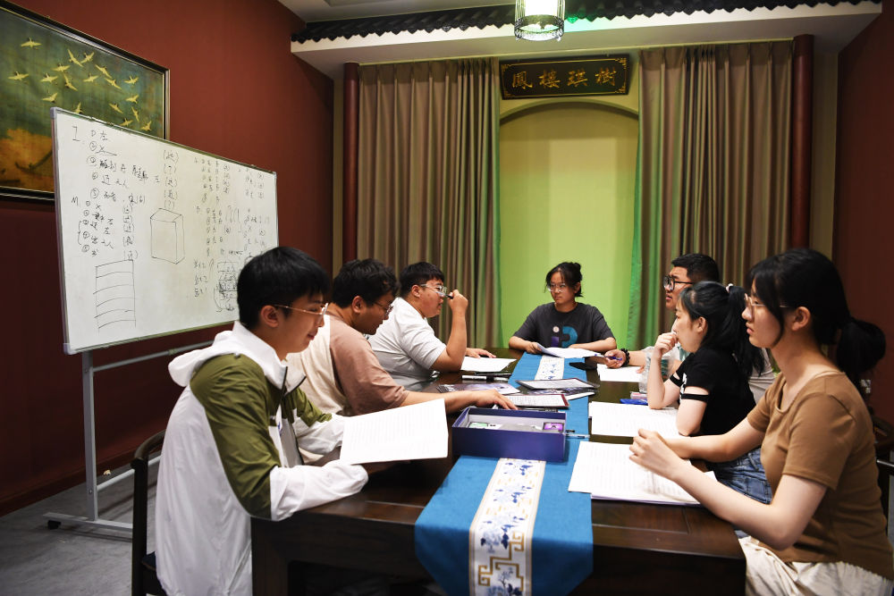 央媒觀豫丨一城文韻共煙火&mdash;&mdash;人文經(jīng)濟視野下的開封觀察