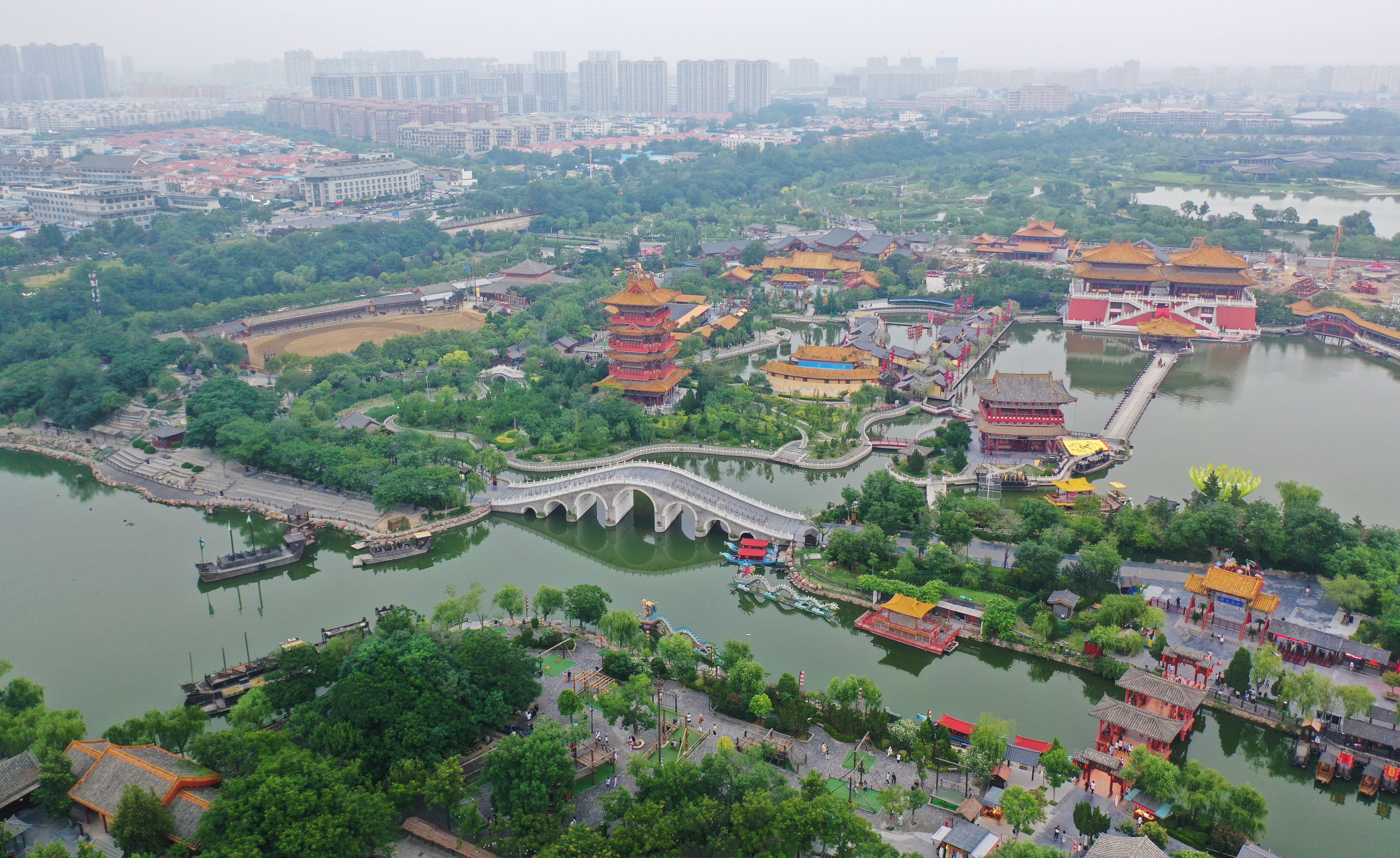 一城文韻共煙火——人文經(jīng)濟(jì)視野下的開(kāi)封觀察