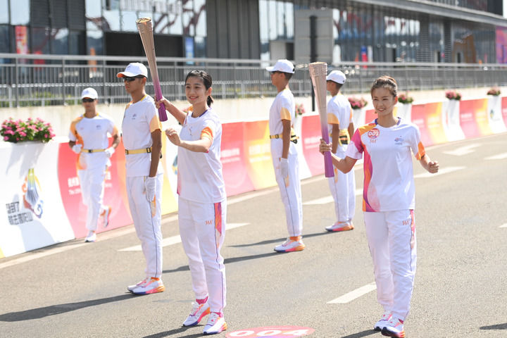 杭州亞運會｜火炬?zhèn)鬟f看“浙”里：舟山