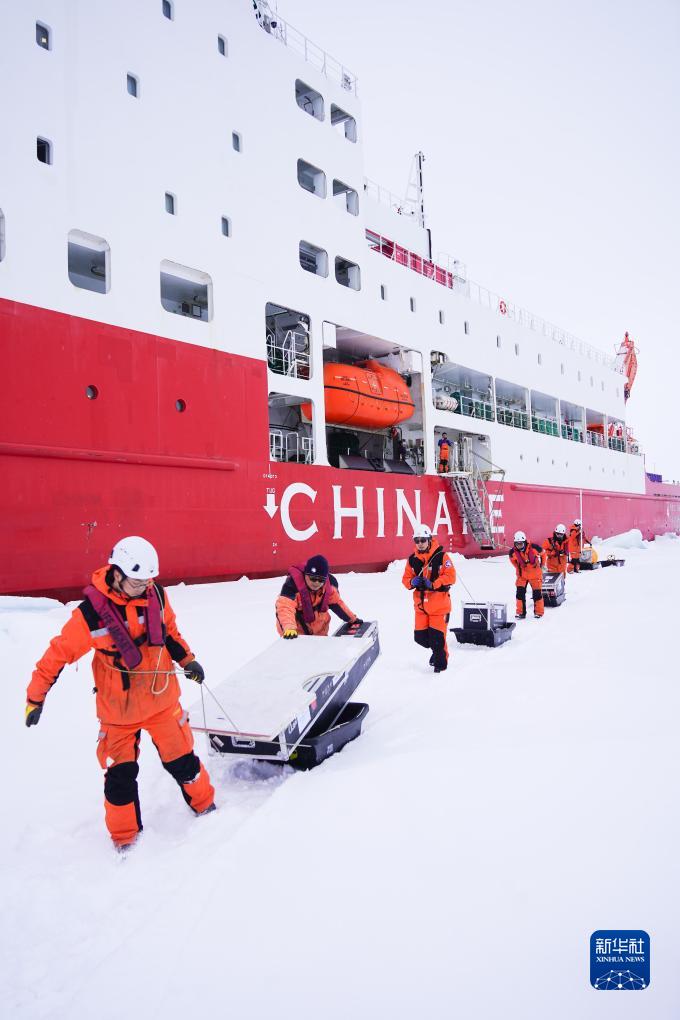 那一刻，他們抵達(dá)地球極北——中國第13次北冰洋科考隊(duì)乘船抵達(dá)北極點(diǎn)紀(jì)實(shí)