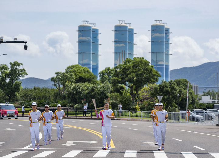 杭州亞運會｜火炬?zhèn)鬟f看“浙”里：舟山