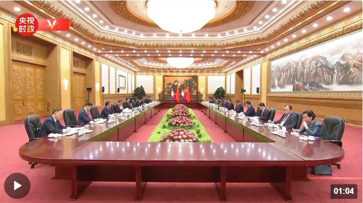 獨(dú)家視頻丨習(xí)近平會見柬埔寨首相洪瑪奈：歡迎你的父親洪森親王常來中國走走看看