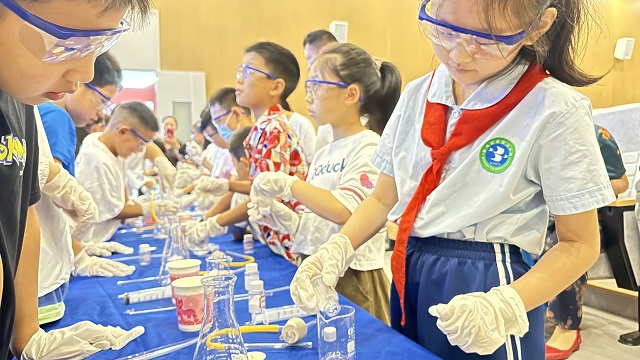 &ldquo;提高全民科學(xué)素質(zhì) 助力科技自立自強(qiáng)&rdquo; 駐馬店科技館開展全國(guó)科普日活動(dòng)