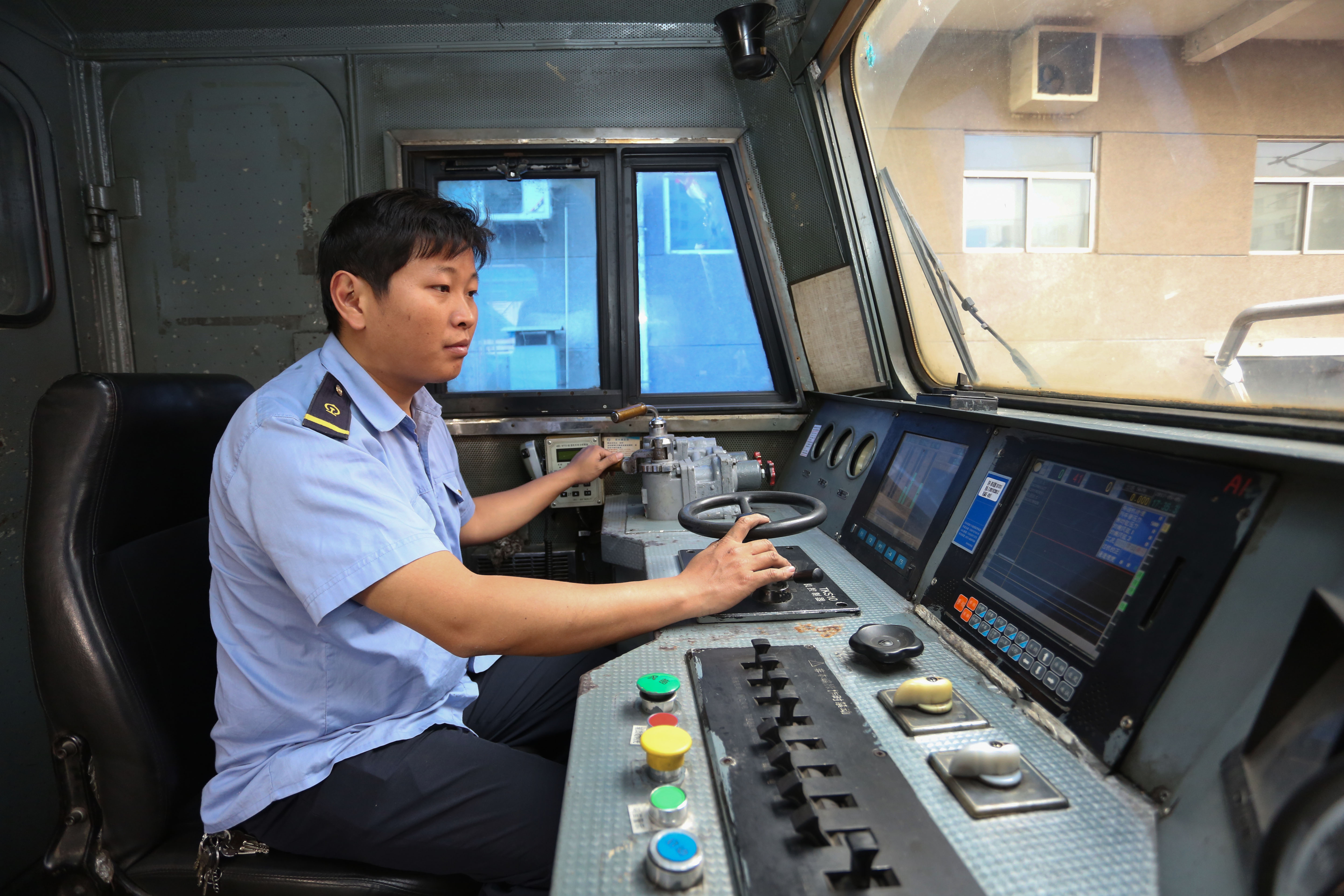 絲路上的河南人丨安春磊：萬(wàn)里之行，我“跑”第一棒