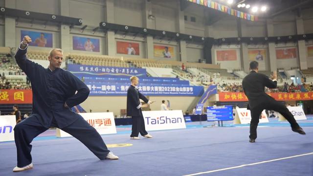 央媒觀豫 | 2600余名海內(nèi)外太極拳愛(ài)好者焦作“論道”