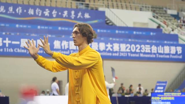 央媒觀豫 | 2600余名海內(nèi)外太極拳愛(ài)好者焦作“論道”