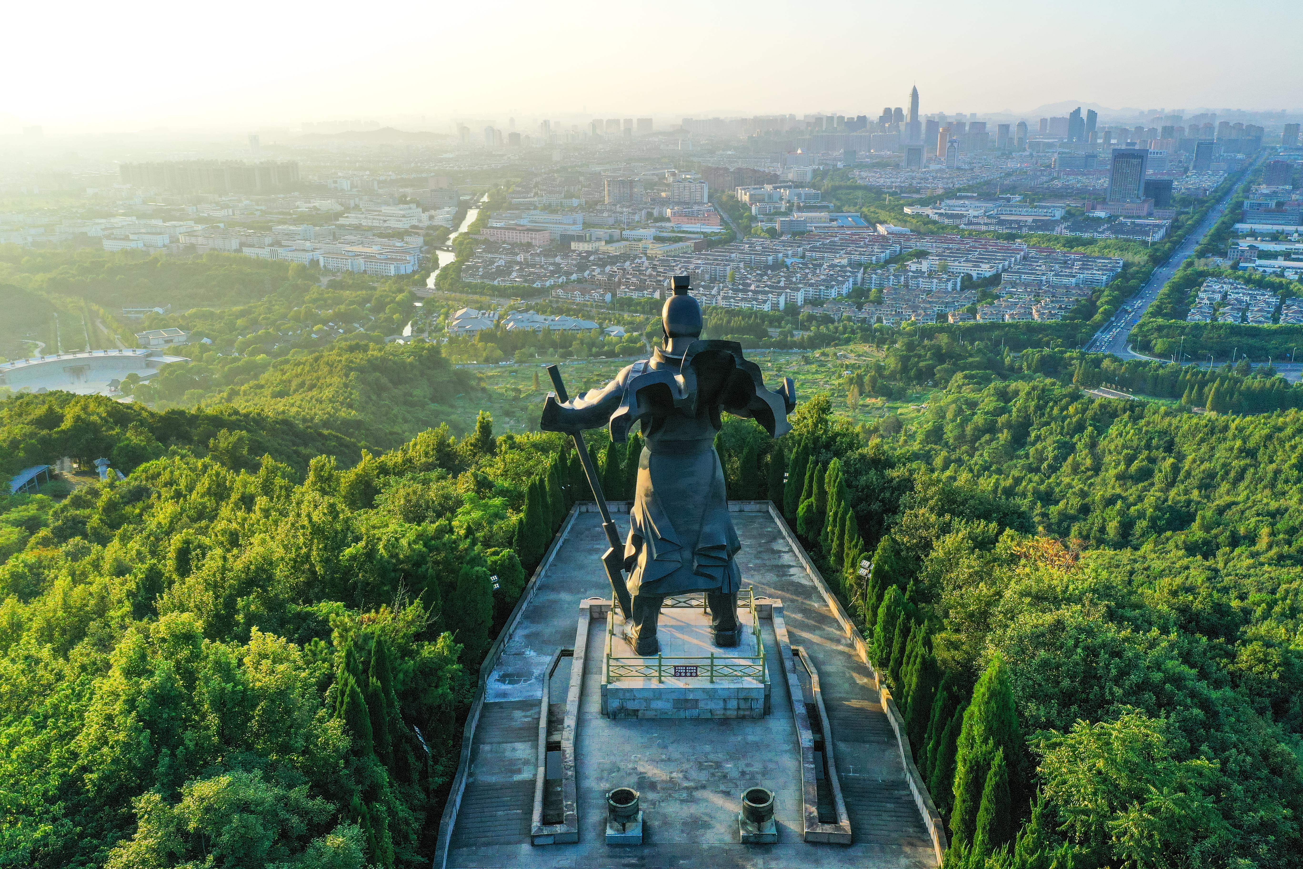 鑒往知來，跟著總書記學(xué)歷史丨浙東古運河 千里泛清波