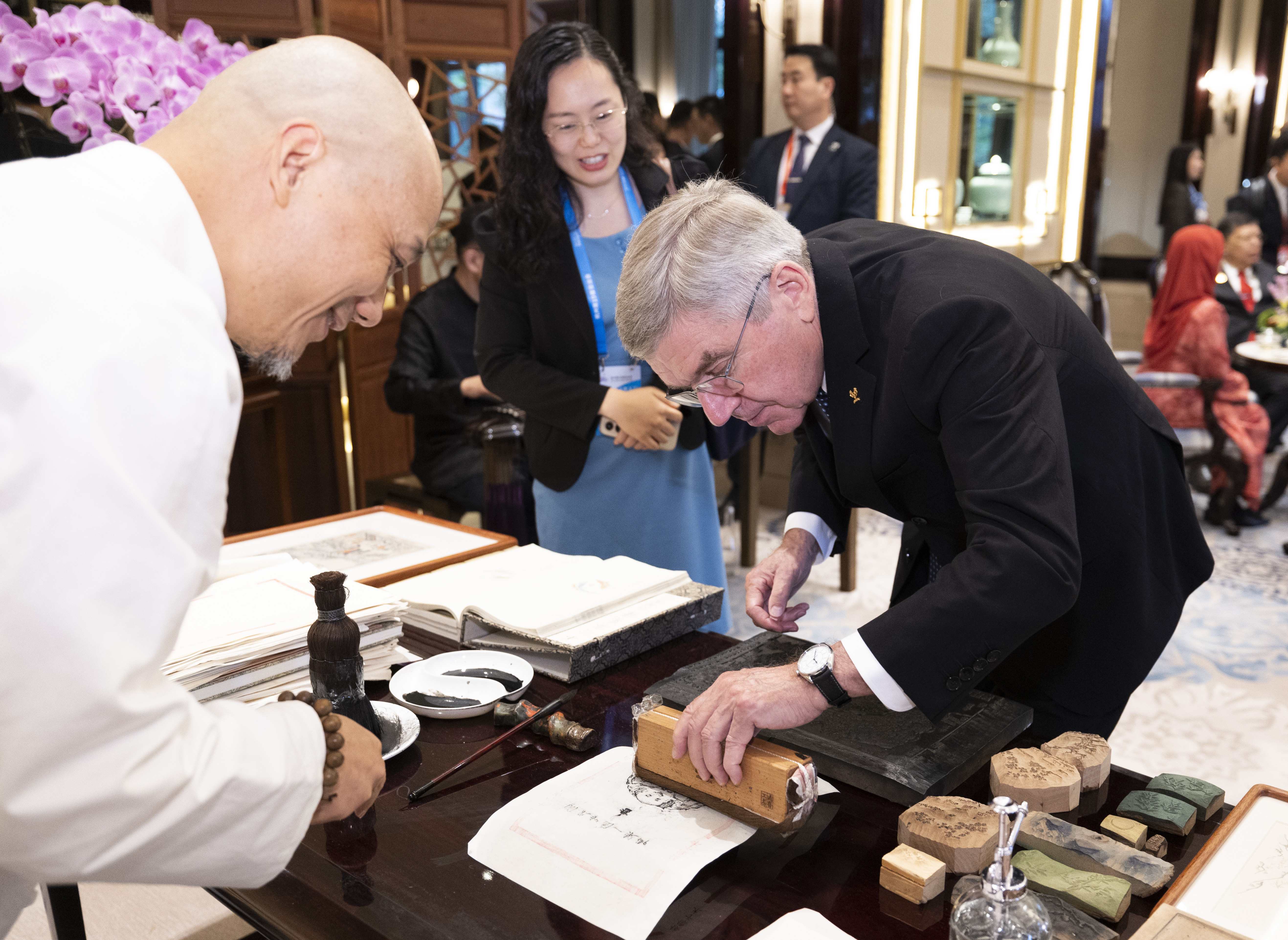 新聞多一點｜在杭州，國際貴賓欣賞了哪些非遺項目？