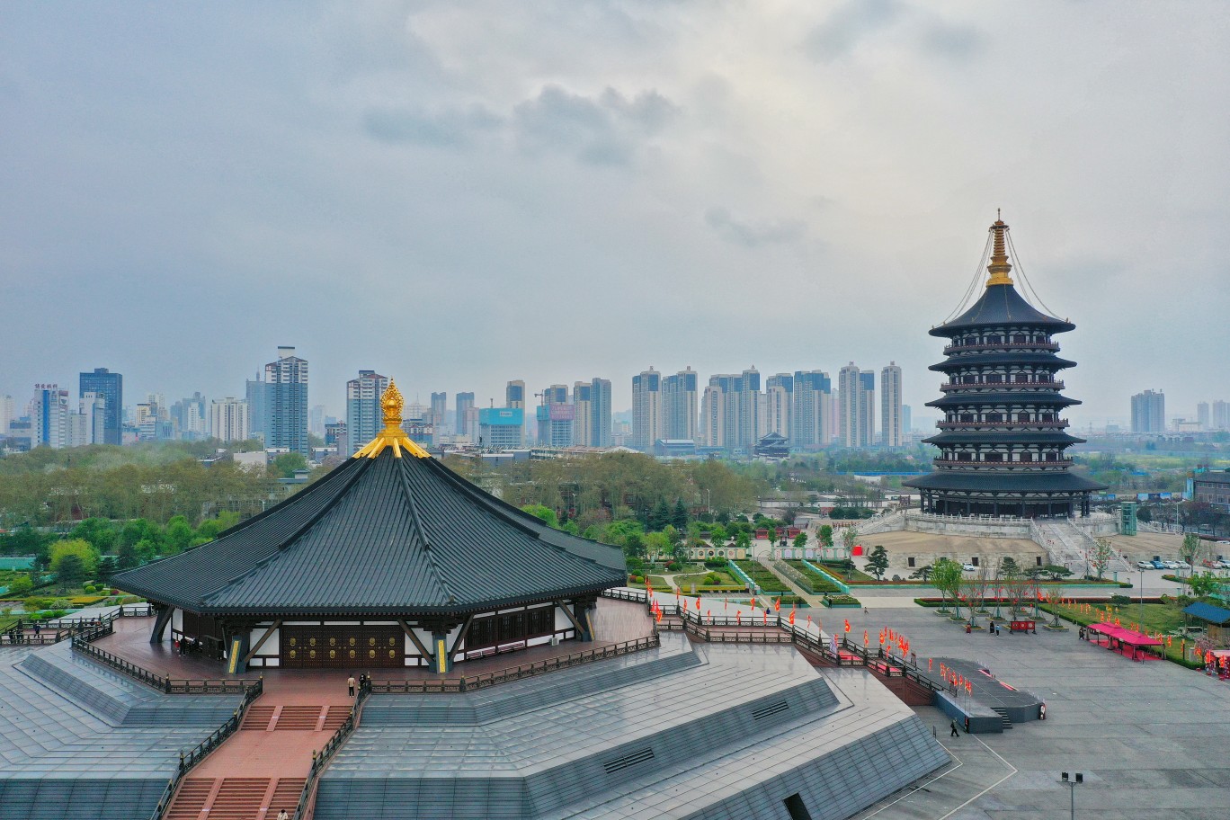 入戲洛陽(yáng)城，來(lái)一場(chǎng)穿越主題的城市漫步 | 國(guó)慶漫游Citywalk