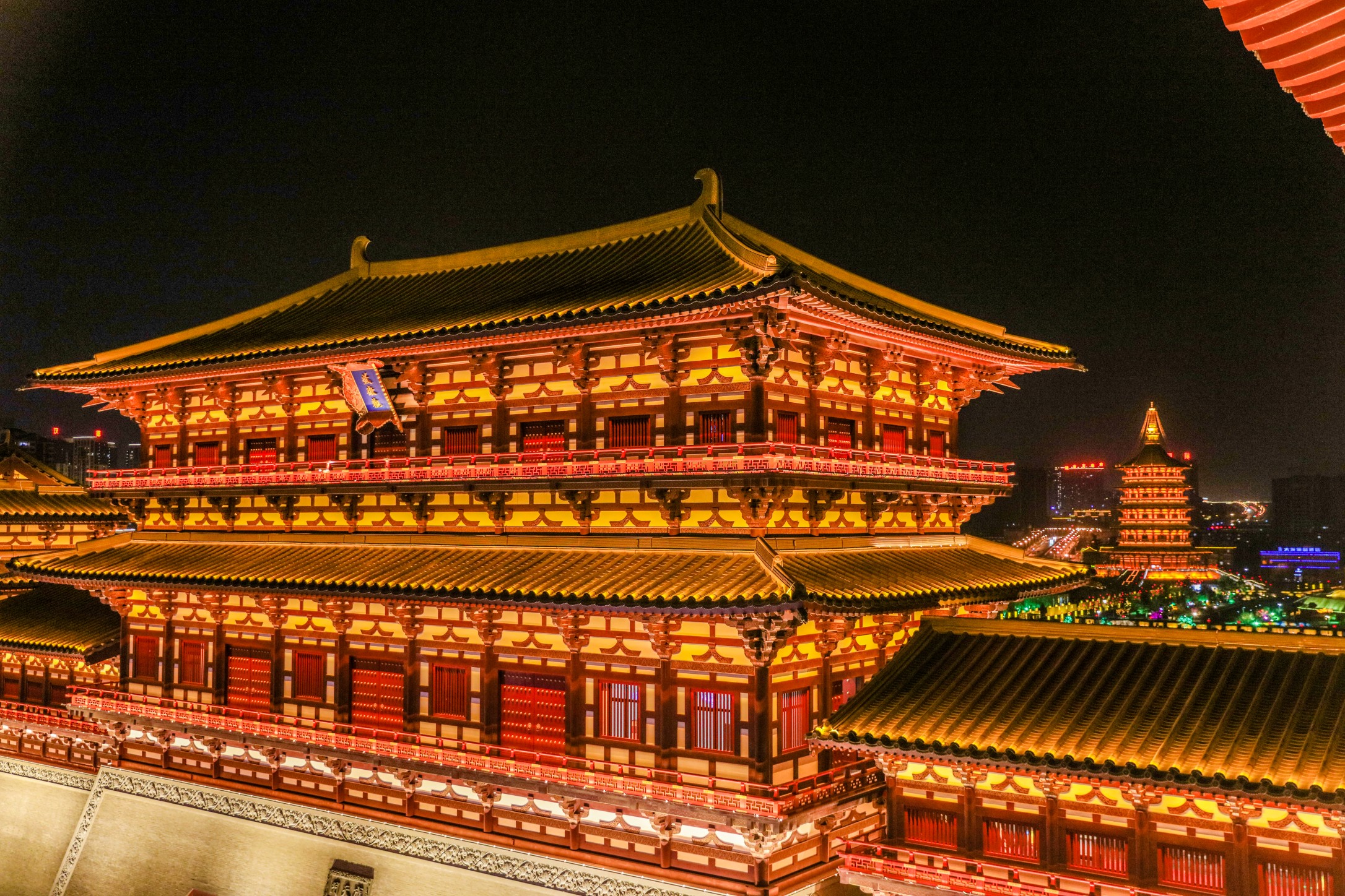 入戲洛陽(yáng)城，來(lái)一場(chǎng)穿越主題的城市漫步 | 國(guó)慶漫游Citywalk