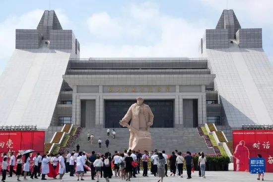 共和國不會忘記丨焦點網談