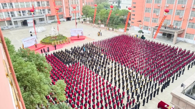 新蔡縣明英中學(xué)隆重舉行孔子誕辰2574周年紀(jì)念活動(dòng)