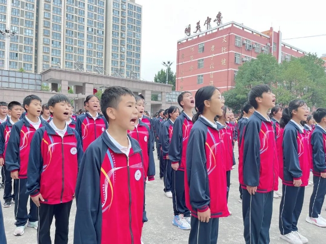 新蔡縣明英中學(xué)隆重舉行孔子誕辰2574周年紀(jì)念活動(dòng)