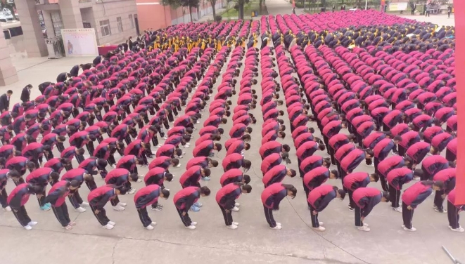 新蔡縣明英中學(xué)隆重舉行孔子誕辰2574周年紀(jì)念活動(dòng)