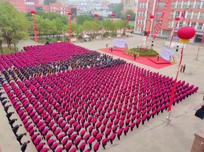 新蔡縣明英中學(xué)隆重舉行孔子誕辰2574周年紀(jì)念活動(dòng)