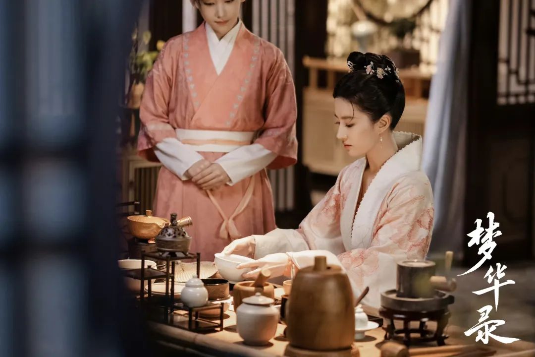 一朵菊花如何帶火一座城丨焦點網談