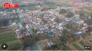 習(xí)近平河北行丨同舟共“冀” 重建家園——走進(jìn)涿州市刁窩鎮(zhèn)萬(wàn)全莊村