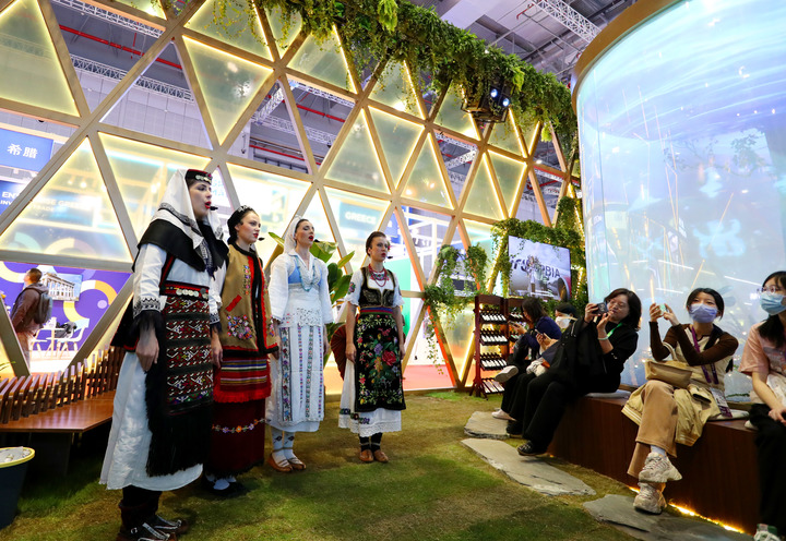 國際縱橫談｜從“進博會時間”看開放中國的全球魅力