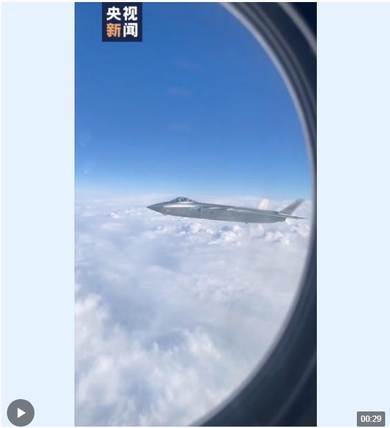 英雄回家！一路上的每一幕都令人動(dòng)容