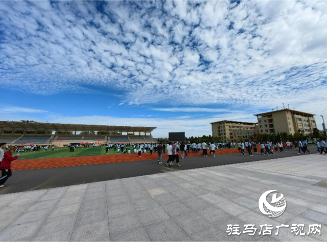 “我愛我校 我校我愛”系列活動||駐馬店職業(yè)技術(shù)學(xué)院經(jīng)濟管理學(xué)院舉辦攝影大賽