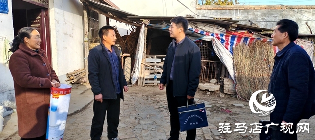 平輿縣李屯鎮(zhèn)魏樓村:張貼“暖心墻”助力鄉(xiāng)村振興