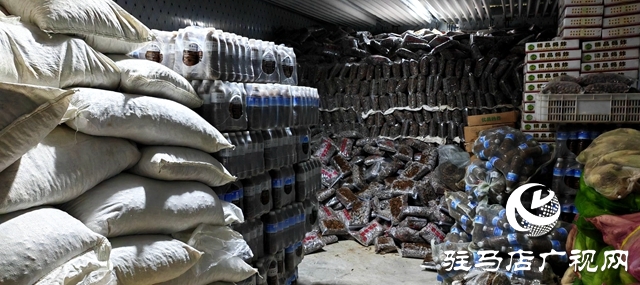 平輿縣萬冢鎮(zhèn)牛莊村:小螞蚱“蹦”出致富路助村民飛“蝗”騰達