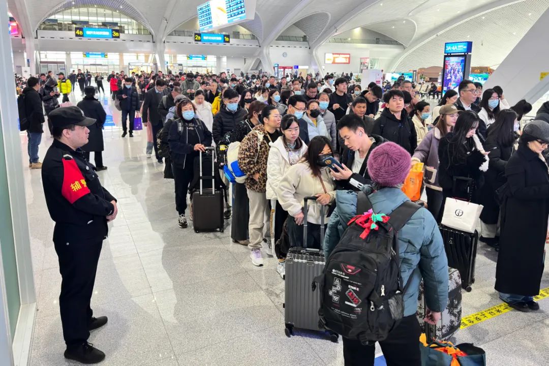 元旦小長假火車票16日起開售，購票攻略來了