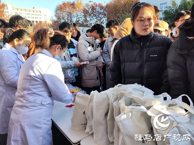 黃淮學(xué)院青春紅十字協(xié)會(huì)開(kāi)展&ldquo;共抗艾滋，共享健康&rdquo;第二屆防艾短視頻大賽