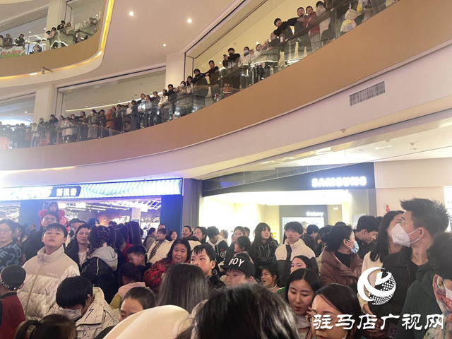 駐馬店：玩轉(zhuǎn)跨年夜 歡樂(lè)迎新年