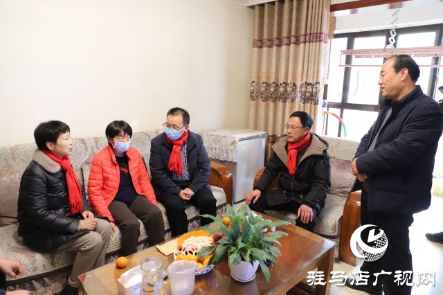 確山縣開展&ldquo;關(guān)愛老人，助困送溫暖&rdquo;活動(dòng)