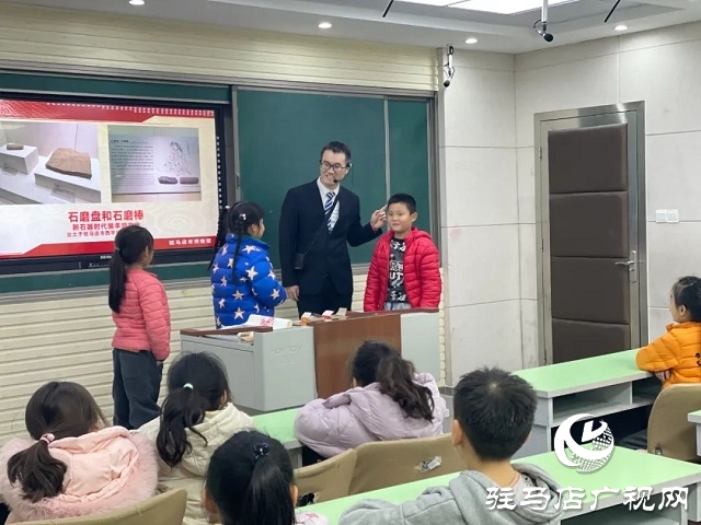 駐馬店市博物館&ldquo;文博知識(shí)進(jìn)校園&rdquo;活動(dòng)走進(jìn)課堂