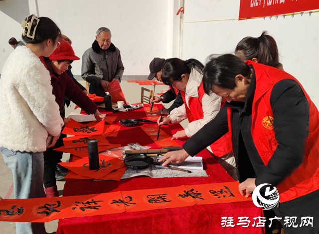 泌陽(yáng)縣文聯(lián)、老體協(xié)舉辦&ldquo;迎新年、寫(xiě)春聯(lián)、送福千萬(wàn)家&rdquo;活動(dòng)