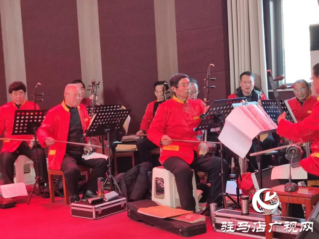泌陽(yáng)縣舉辦&ldquo;強(qiáng)國(guó)復(fù)興有我&rdquo;迎新春戲曲聯(lián)歡會(huì)