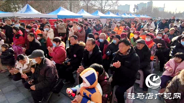 &ldquo;家門口&rdquo;趕大集 煙火氣里尋年味