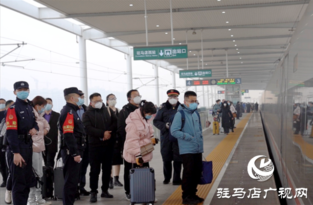 駐馬店車務段采取多項措施應對低溫雨雪天氣