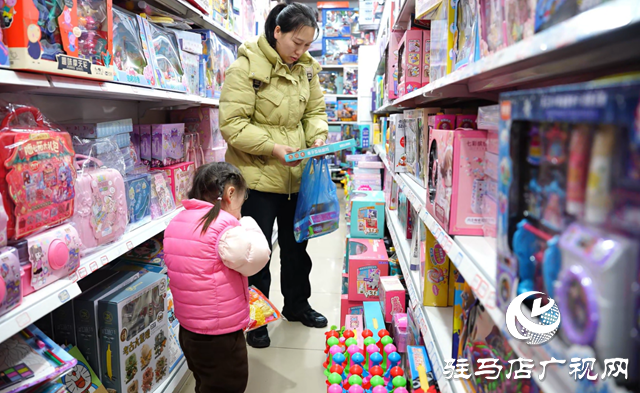 春節(jié)臨近 玩具市場銷售火爆