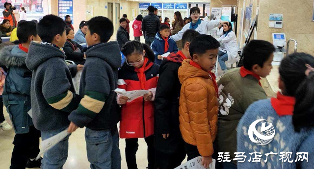 近視低齡化趨勢(shì)明顯 醫(yī)生提醒:近視治療 防大于控