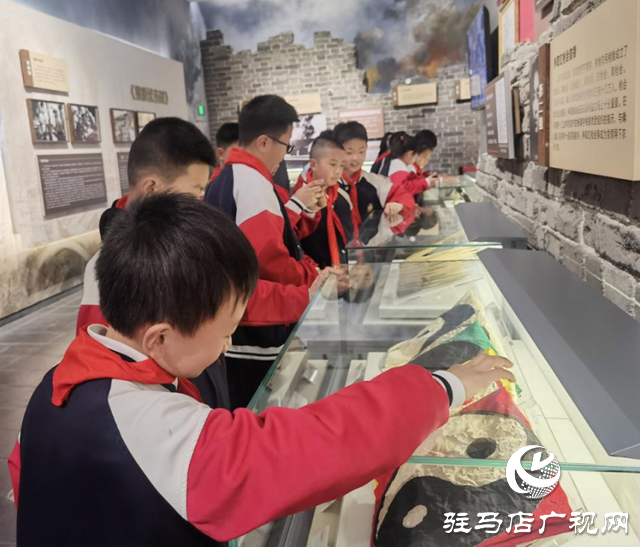 紀(jì)念館里的紅色教育:培養(yǎng)新時(shí)代的紅色傳人