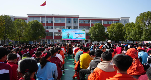 法治教育進(jìn)校園 以法為盾促成長