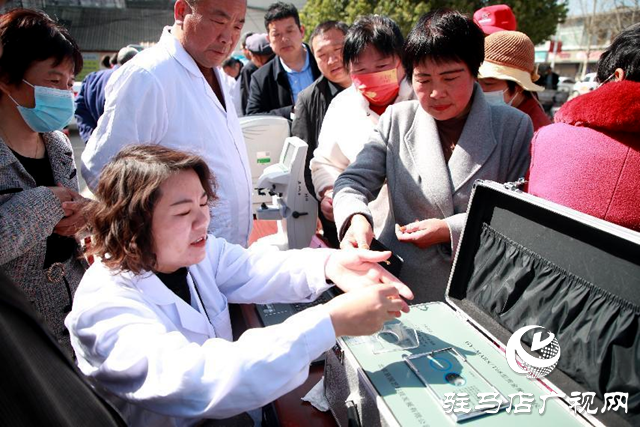 駐馬店市產(chǎn)品質(zhì)量檢驗(yàn)檢測(cè)中心:科普進(jìn)鄉(xiāng)鎮(zhèn) 服務(wù)群眾“零距離”