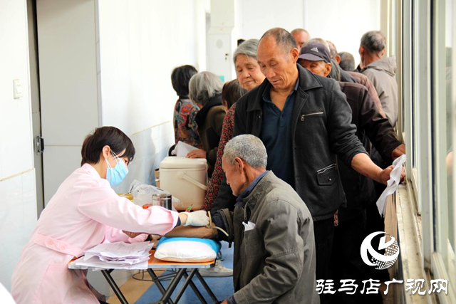 泌陽(yáng)縣黃山口鄉(xiāng)：免費(fèi)體檢讓老年人更有&ldquo;醫(yī)&rdquo;靠