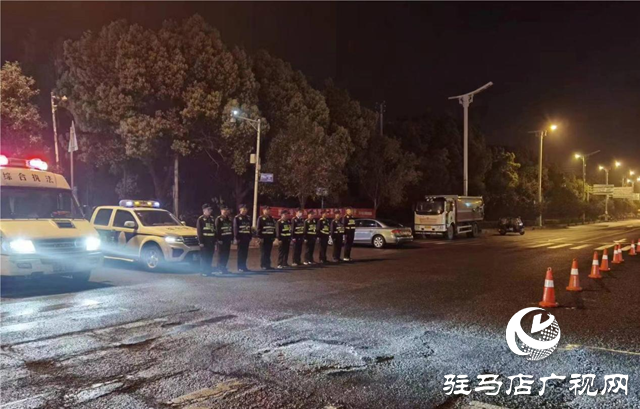 駐馬店:部門(mén)聯(lián)動(dòng)嚴(yán)查違法超限運(yùn)輸行為