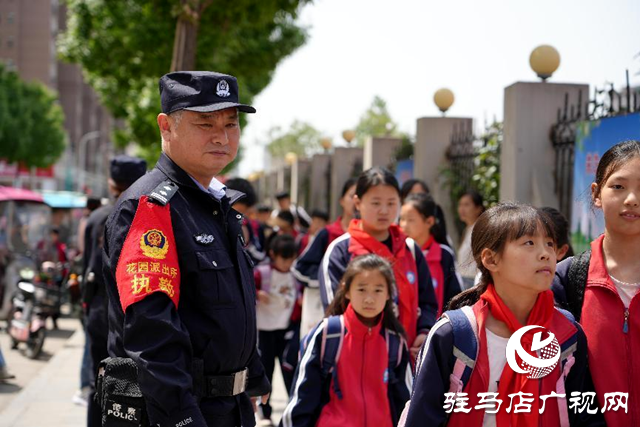泌陽縣公安局：扎實(shí)做好&ldquo;護(hù)學(xué)崗&rdquo;