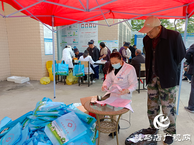 正陽縣:健康體檢進鄉(xiāng)村 服務村民“零距離”