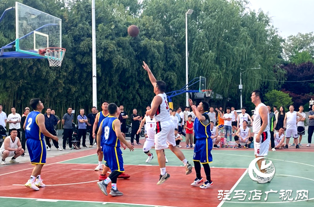 西平縣&ldquo;中原村鎮(zhèn)銀行杯&rdquo;職工籃球賽開賽