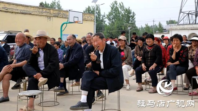 泌陽(yáng)縣：&ldquo;四季村晚&rdquo;活動(dòng)啟動(dòng) 點(diǎn)亮鄉(xiāng)村舞臺(tái)