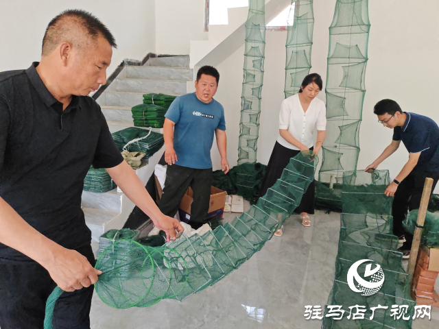 平輿縣射橋鎮(zhèn)東關居委會：編織&ldquo;地籠網(wǎng)&rdquo; 助村民走上&ldquo;致富路&rdquo;